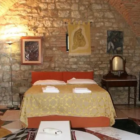 Le Vigne Sleeps 2 Pool Wifi T763762 * Calenzano